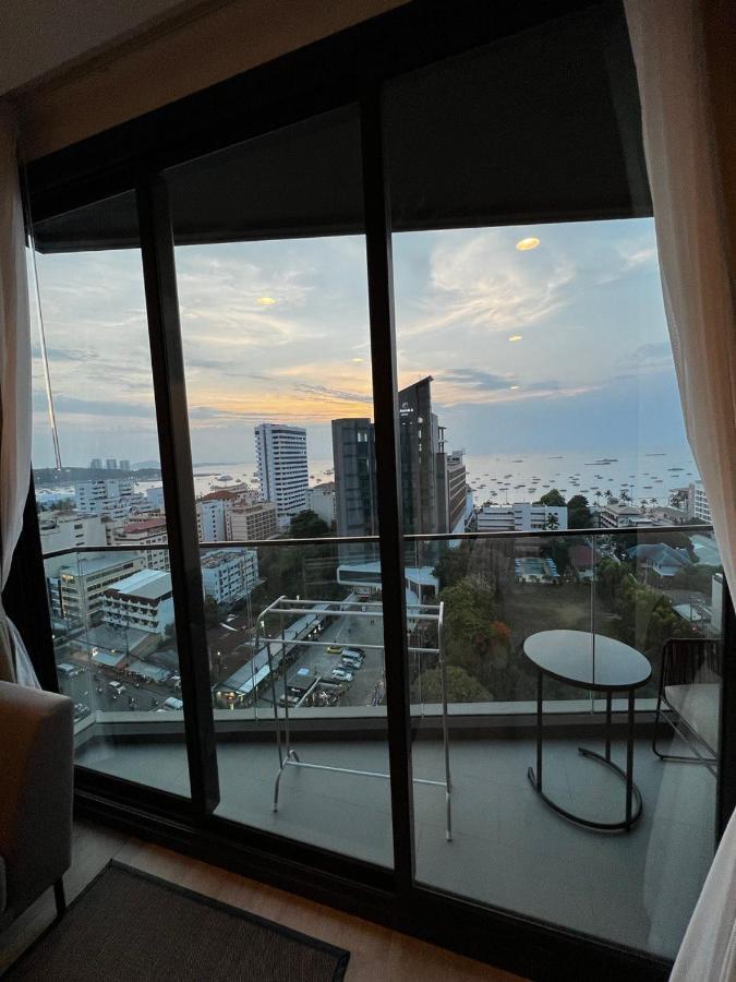 Condo Edge Central Pattaya Exterior photo