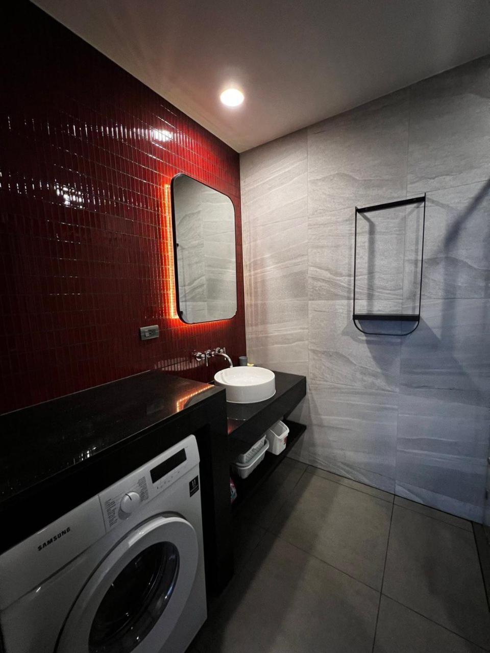 Condo Edge Central Pattaya Exterior photo